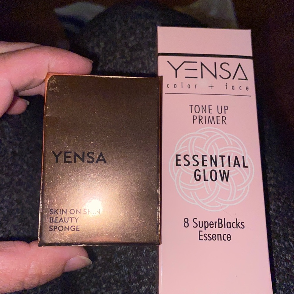 Yensa essential glow primer and beauty sponge